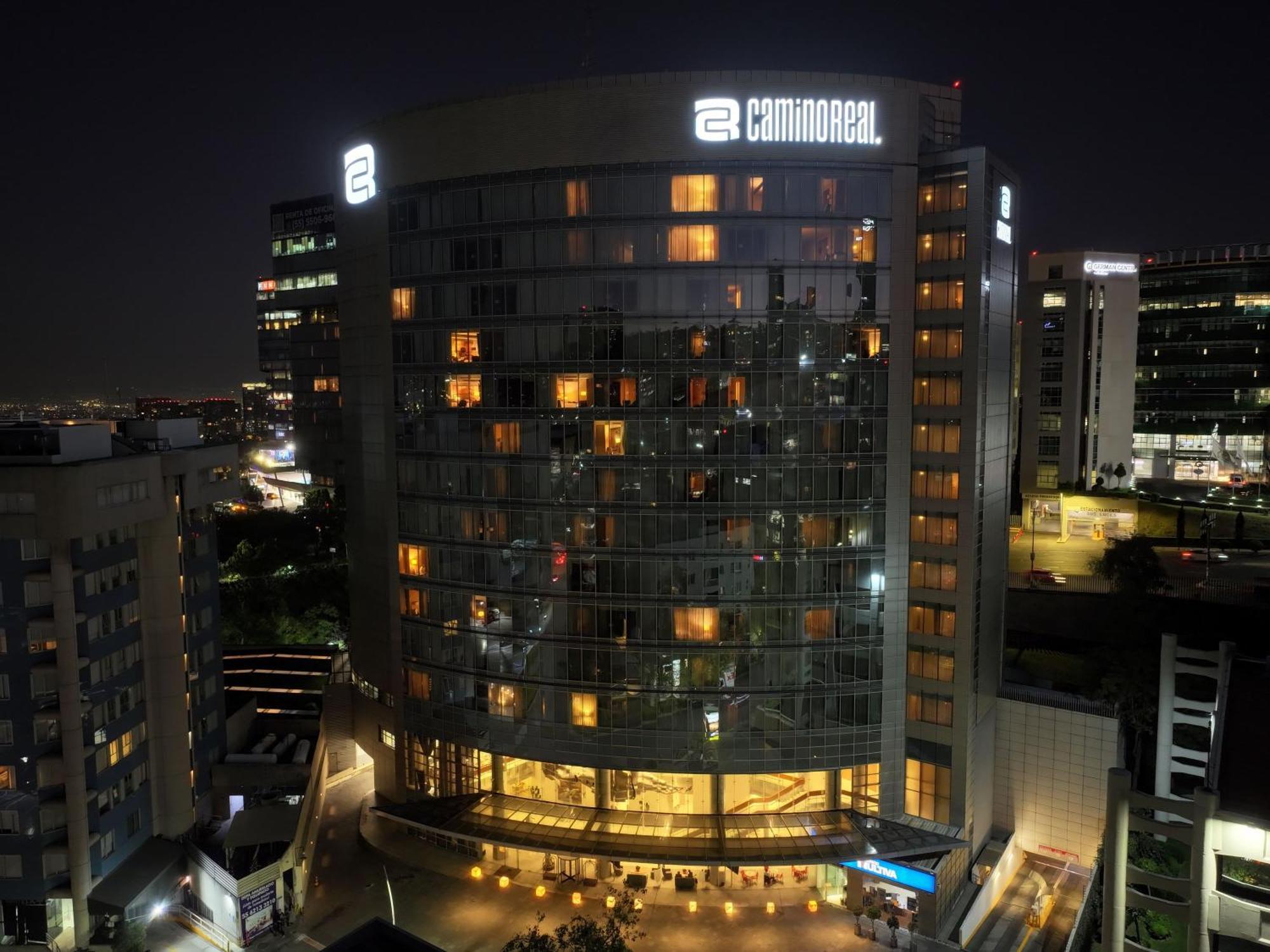 กามีโน เรอัล ซานตาเฟ่ Hotel เม็กซิโกซิตี้ ภายนอก รูปภาพ Continental Center, the company headquarters in Auburn Hills, Michigan